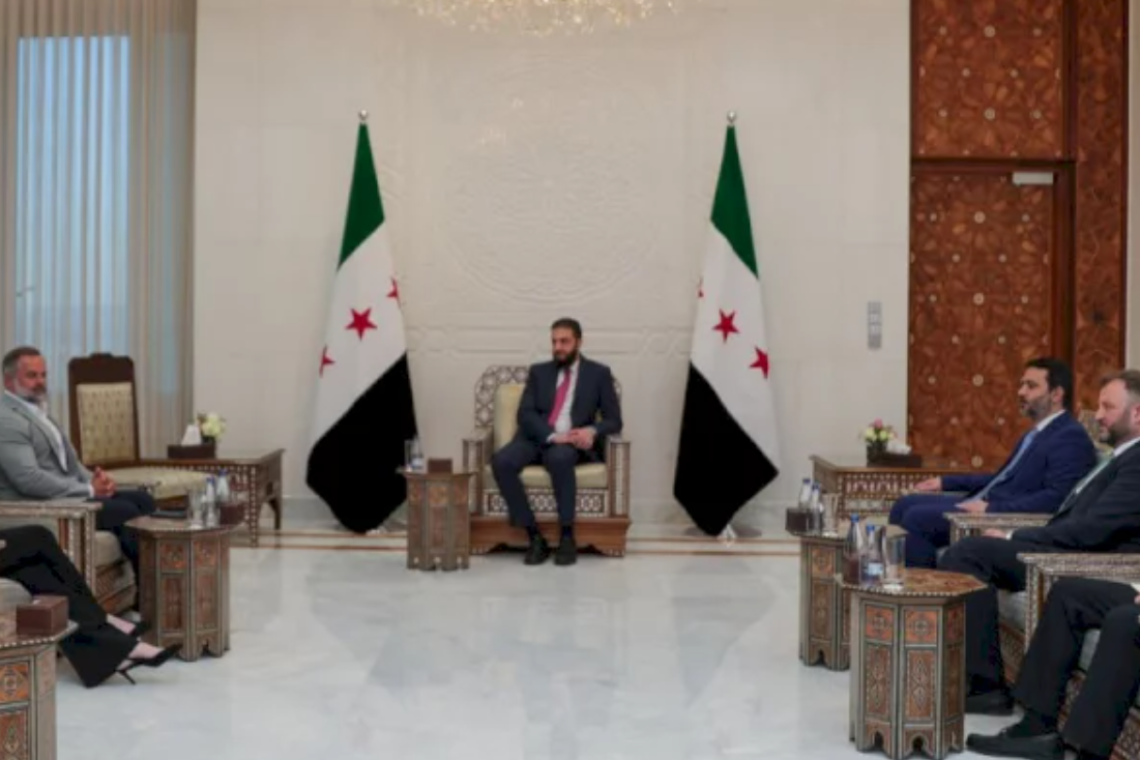 عضو الكونغرس كوري ميلز: الرئيس السوري أحمد الشرع مهتم بالانضمام إلى &quot;اتفاقات إبراهام&quot;.للمزيد..
